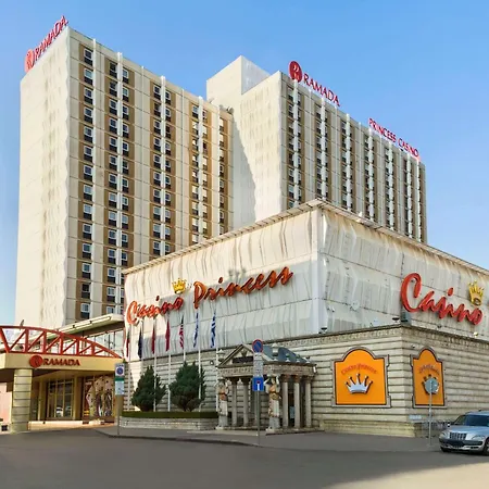 Ramada By Wyndham Sofia City Center-2