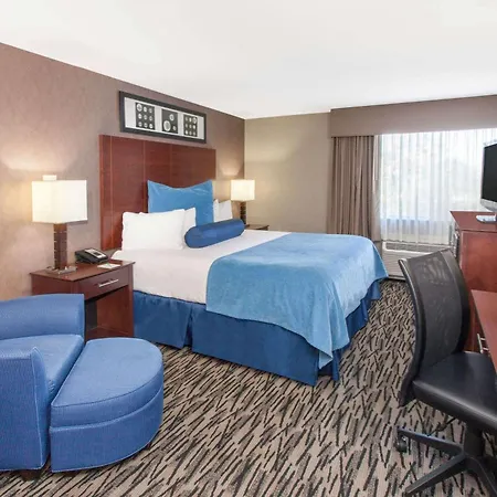 Wyndham Garden Elk Grove Village - O'Hare-2