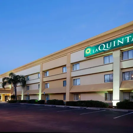La Quinta By Wyndham Tampa Fairgrounds - Casino-2
