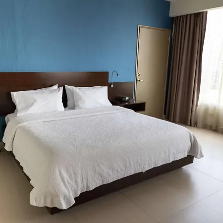 Hampton By Hilton Panama-2