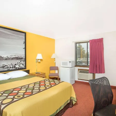 Super 8 By Wyndham Elko-3