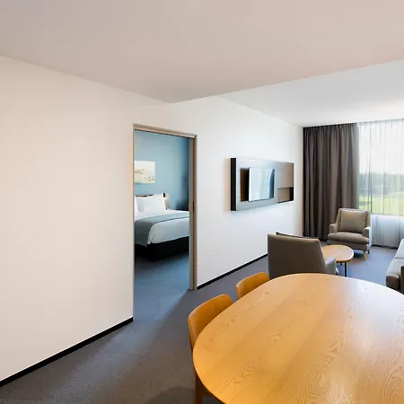 Holiday Inn Sydney St Marys By Ihg-3