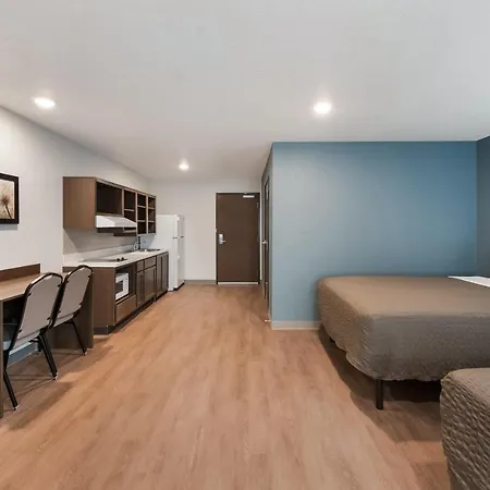Woodspring Suites Dayton North-3