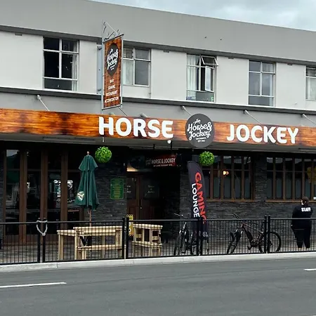 Horse And Jockey Inn-3
