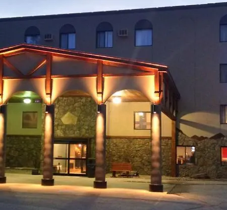 Blackstone Lodge And Suites-3