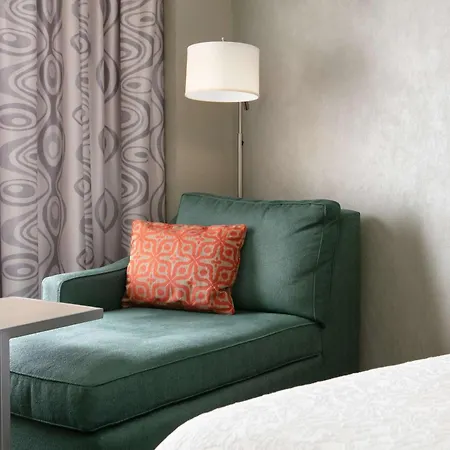 Hampton Inn Council Bluffs-2