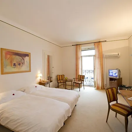 Hotel Du Grand Lac Excelsior-3