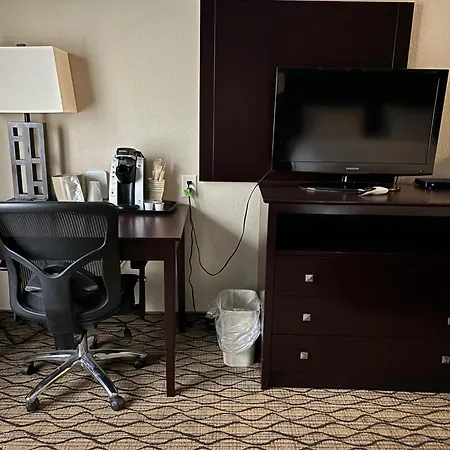 Holiday Inn Express-2