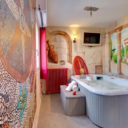 Chambre VENUS avec Jacuzzi privatif-3