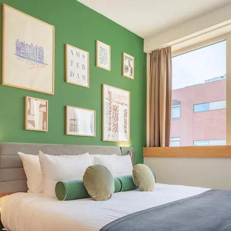 Maxhotel Amsterdam Airport Schiphol - Recently Renovated-3