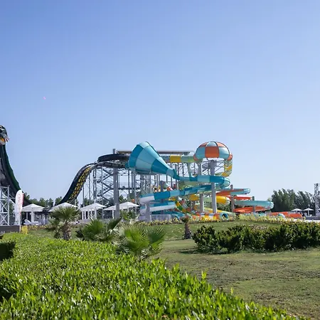 Sirena Beach Resort & Spa-3