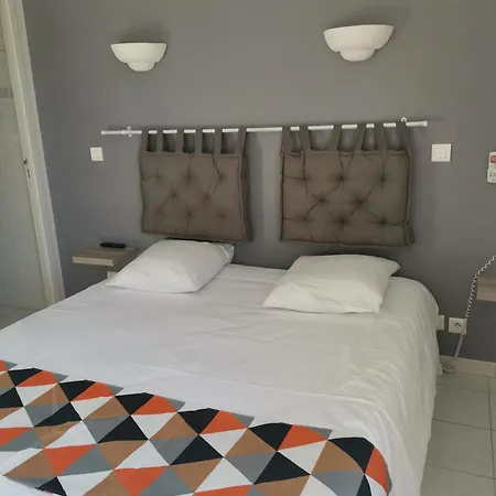 Carry Hotel-3