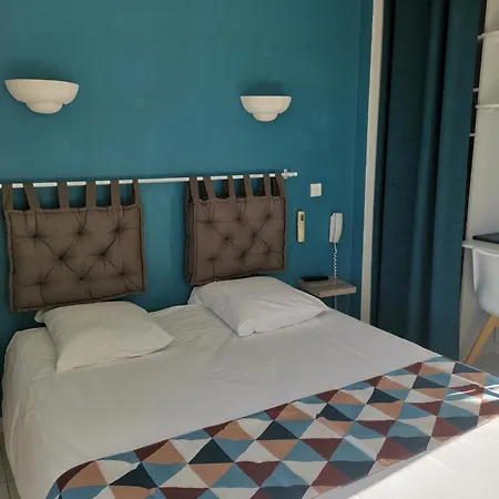 Carry Hotel-2