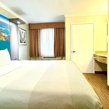 Quality Inn & Suites Los Angeles Airport - Stadium District-3