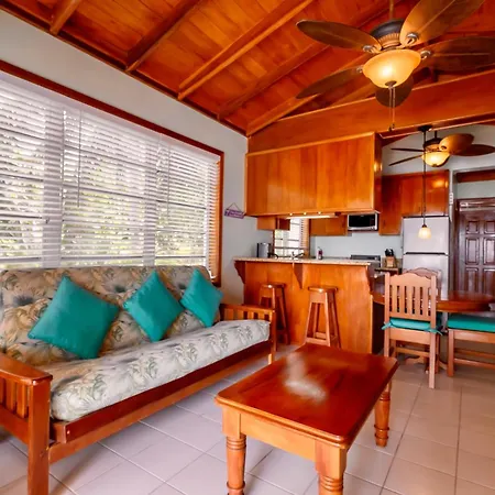 Coral Bay Villas - Lionfish Suite-3