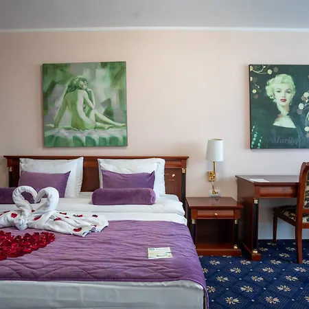 A Hoteli - Hotel Sloboda-3