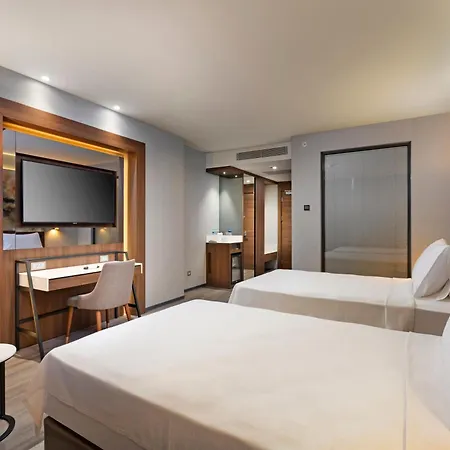 Limak Skopje Luxury Hotel-3