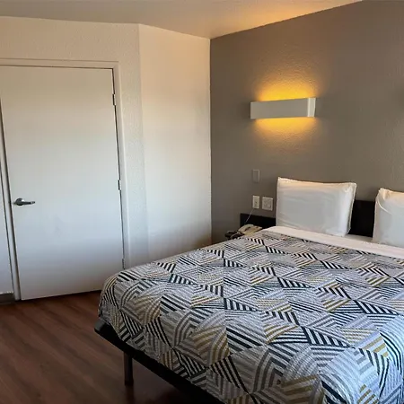 Studio 6 Suites Las Vegas, Nv - Tropicana-2