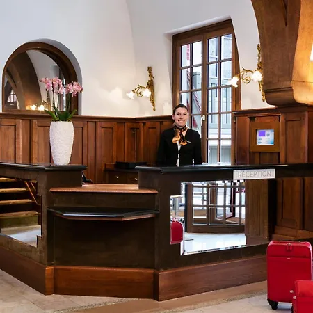 Hotel Barriere Le Normandy-3