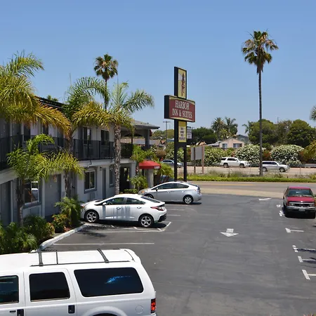 Harbor Inn & Suites Oceanside Marina Camp Pendleton-2