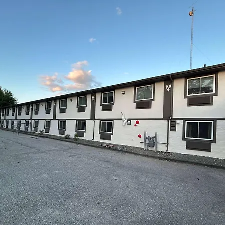 Super 8 By Wyndham Lewiston Auburn Area-3
