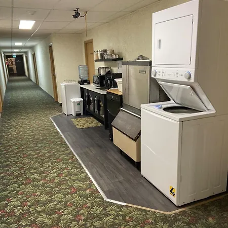 Maple Creek Motor Inn-2
