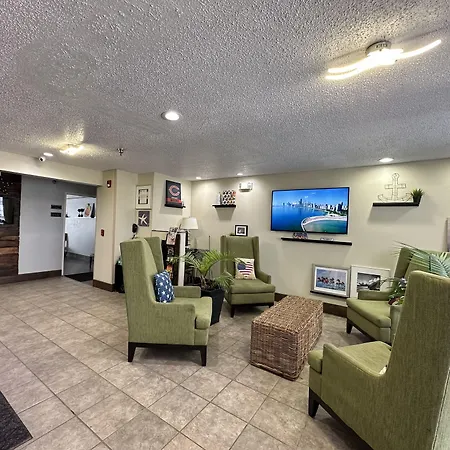 Days Inn By Wyndham Great Lakes Naval Base-2