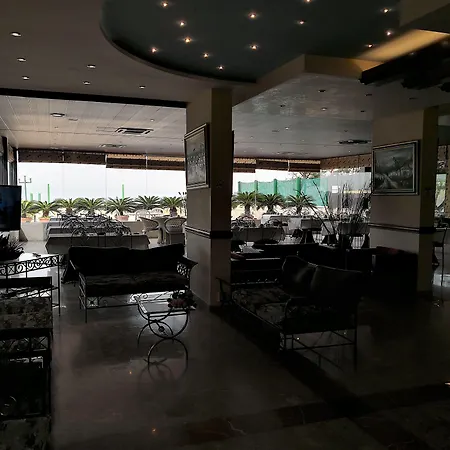Holiday Suites Hotel & Beach Resort-2