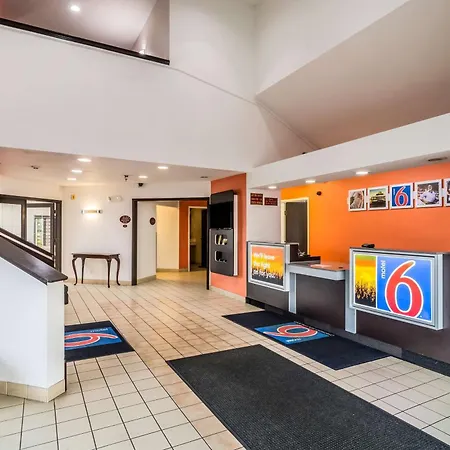 Motel 6-Harvey, Il-3