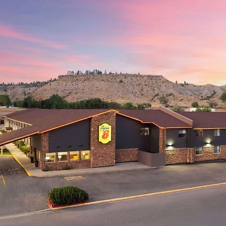 Super 8 By Wyndham Columbus-2