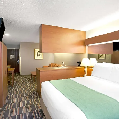 Microtel Inn & Suites By Wyndham Cherokee-2
