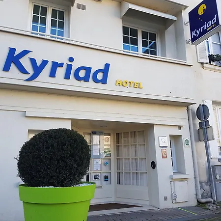 Kyriad Saumur Hyper Centre Hotel, Appartements, Seminaires Et Spa Soins Sothys Paris-2