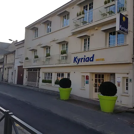 Kyriad Saumur Hyper Centre Hôtel, Appartements, Séminaires et SPA soins Sothys Paris-2