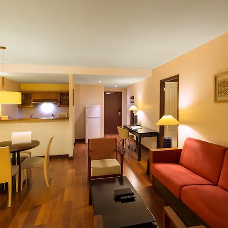 Ramada Hotel & Suites By Wyndham Noumea-3