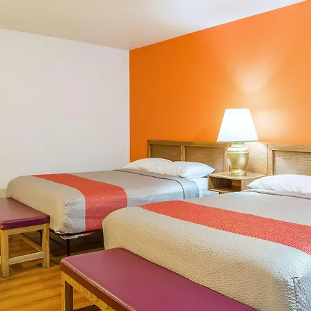 Motel 6-Madras, Or-3