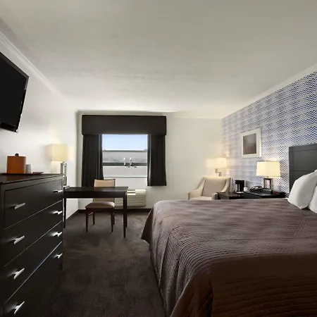 Travelodge By Wyndham Hubbard Oh-3