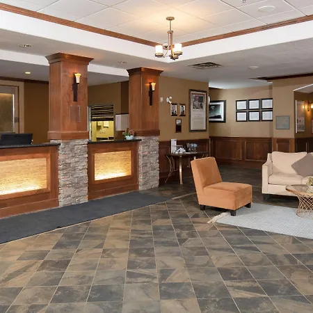 Pomeroy Hotel Fort St. John-2