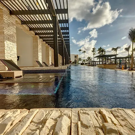 Royalton Chic Punta Cana, An Autograph Collection All-Inclusive Resort & Casino, Adults Only-2