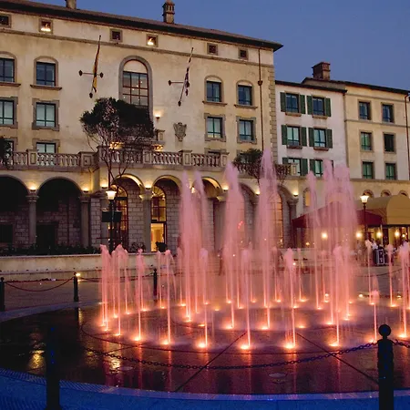 Piazza Hotel Montecasino-3