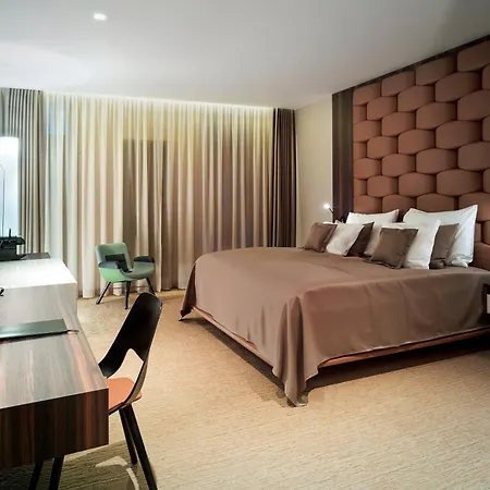 Theatre Hotel-2