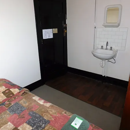 Royal Hotel-Motel-2