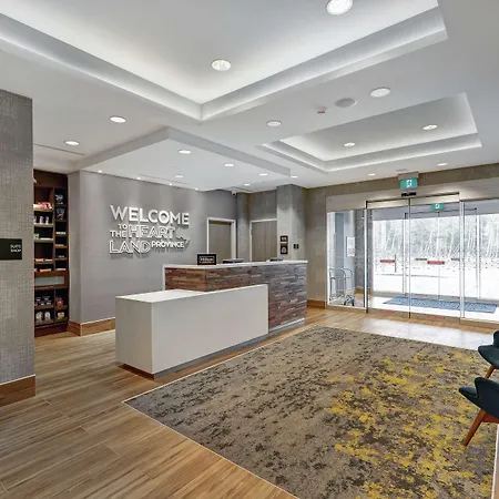 Hampton Inn Peterborough-3