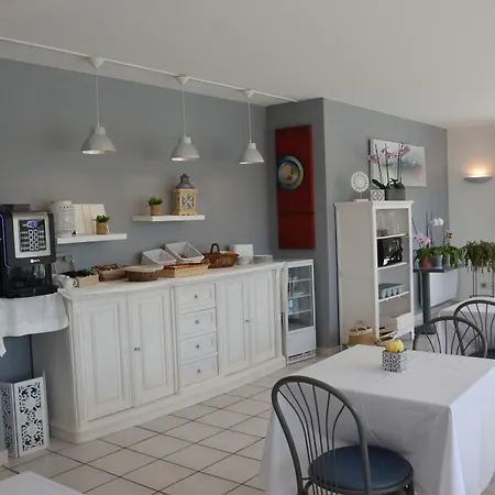 Hotel Albizzia-3