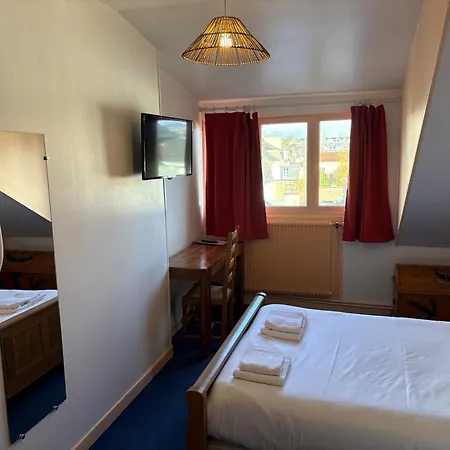 Hotel Couleurs Sud 46 Chambres Avec Ascenseur Et Restaurant Centre Ville-Gare Charleville-Mezieres-3