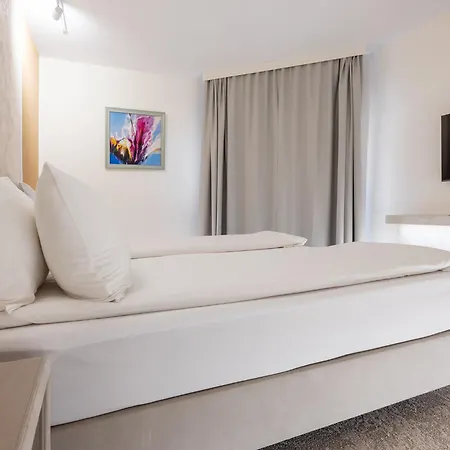 Grand Hotel & Therme Veliko Tarnovo-3