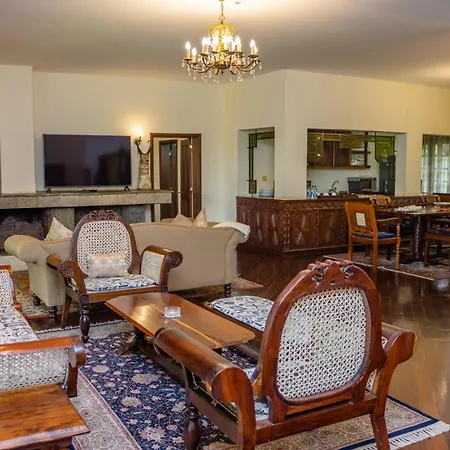 Safari Park Hotel-3