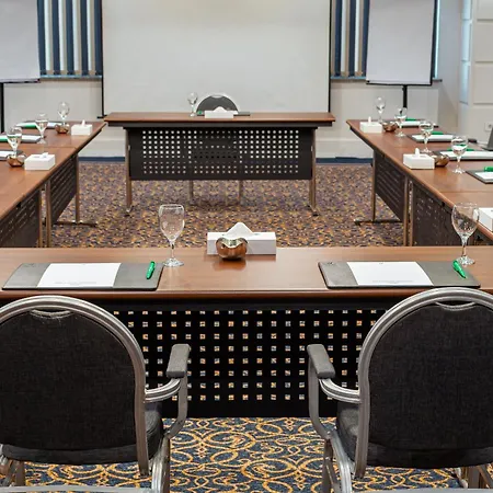 Holiday Inn & Suites - Cairo Maadi By Ihg-3