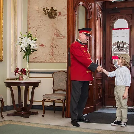 Grand Hotel-3