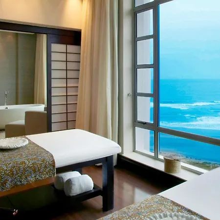 Suncoast Hotel & Towers-3