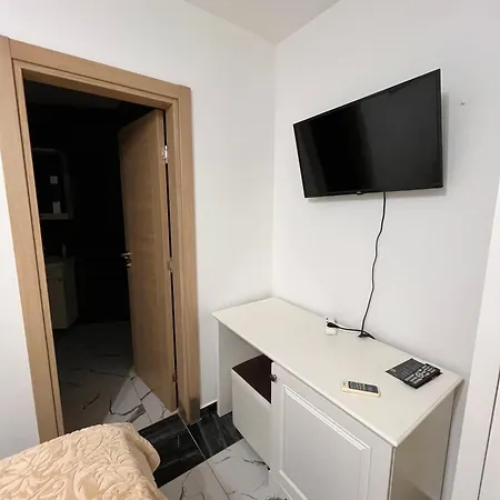 Diamond Hotel & Restaurant Ulcinj-2